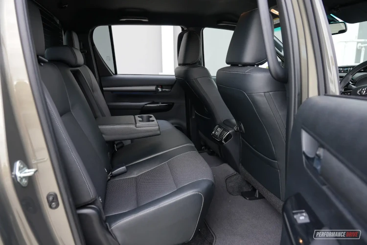 2023 toyota hilux rogue rear seats