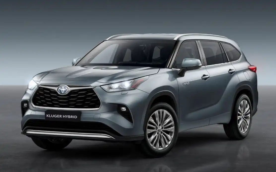 2023 toyota kluger family car